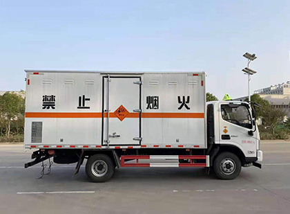 江汉爆破器材运输车