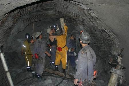 江汉工程爆破中的危险因素分析以及应对工程爆破危险的措施